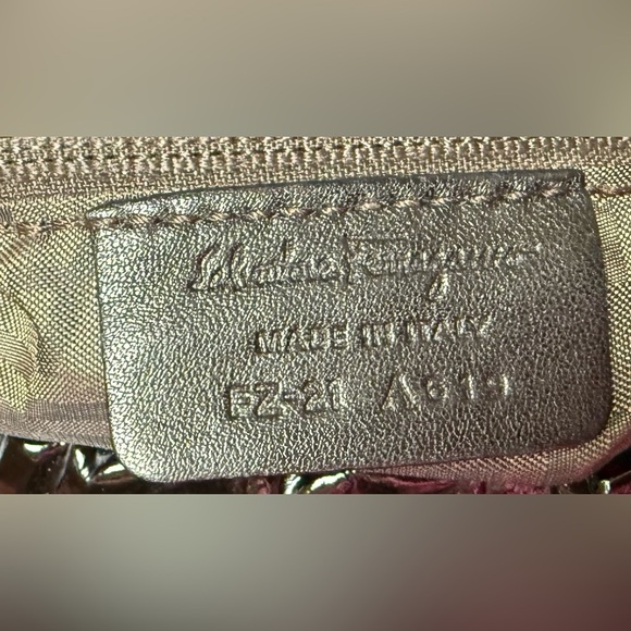 Authentic Salvatore Ferragamo Vala Leather Bag (EUC) - Picture 7 of 9